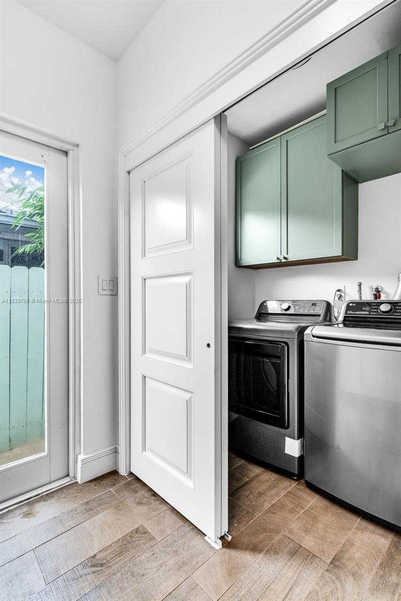 Small Image of 1232 LENOX AVE, Miami Beach Number 31