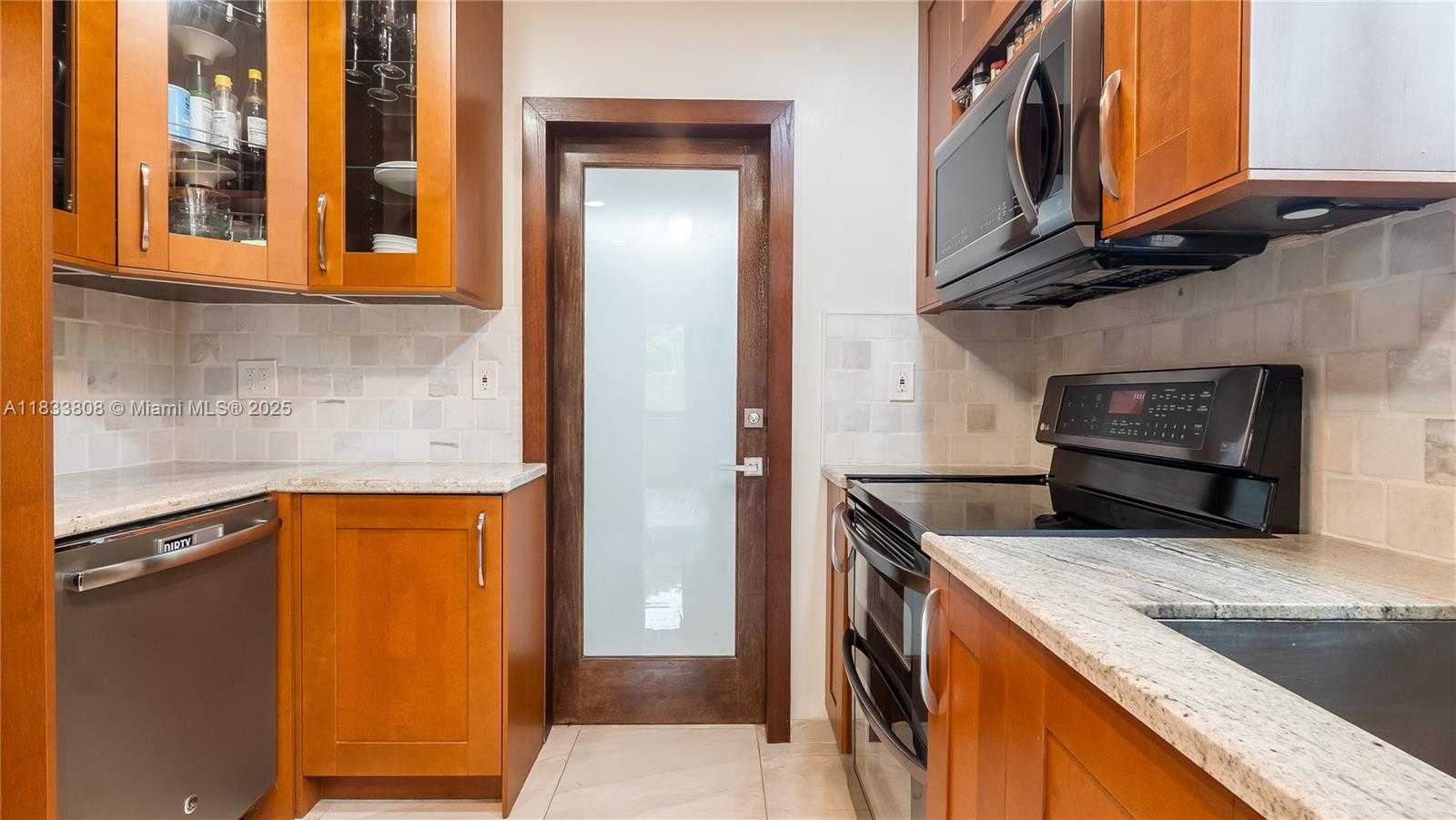 Small Image of 619 SOUTH WEST 20TH RD, Miami Number 18