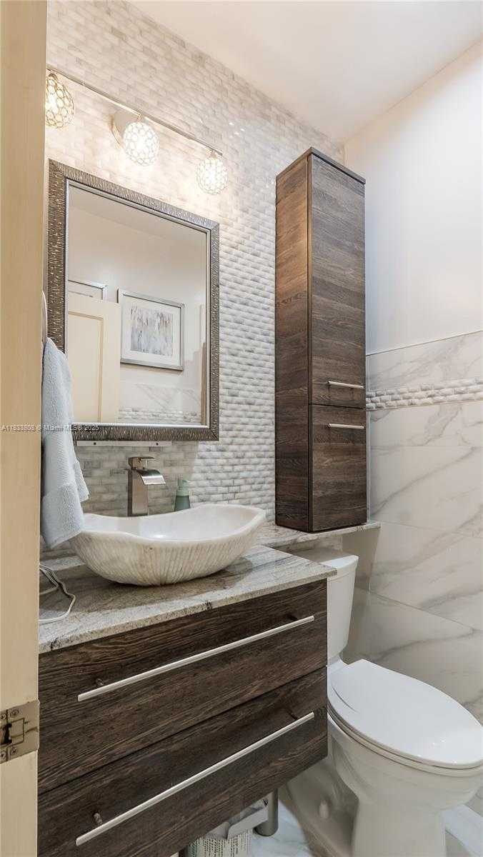 Small Image of 619 SOUTH WEST 20TH RD, Miami Number 23