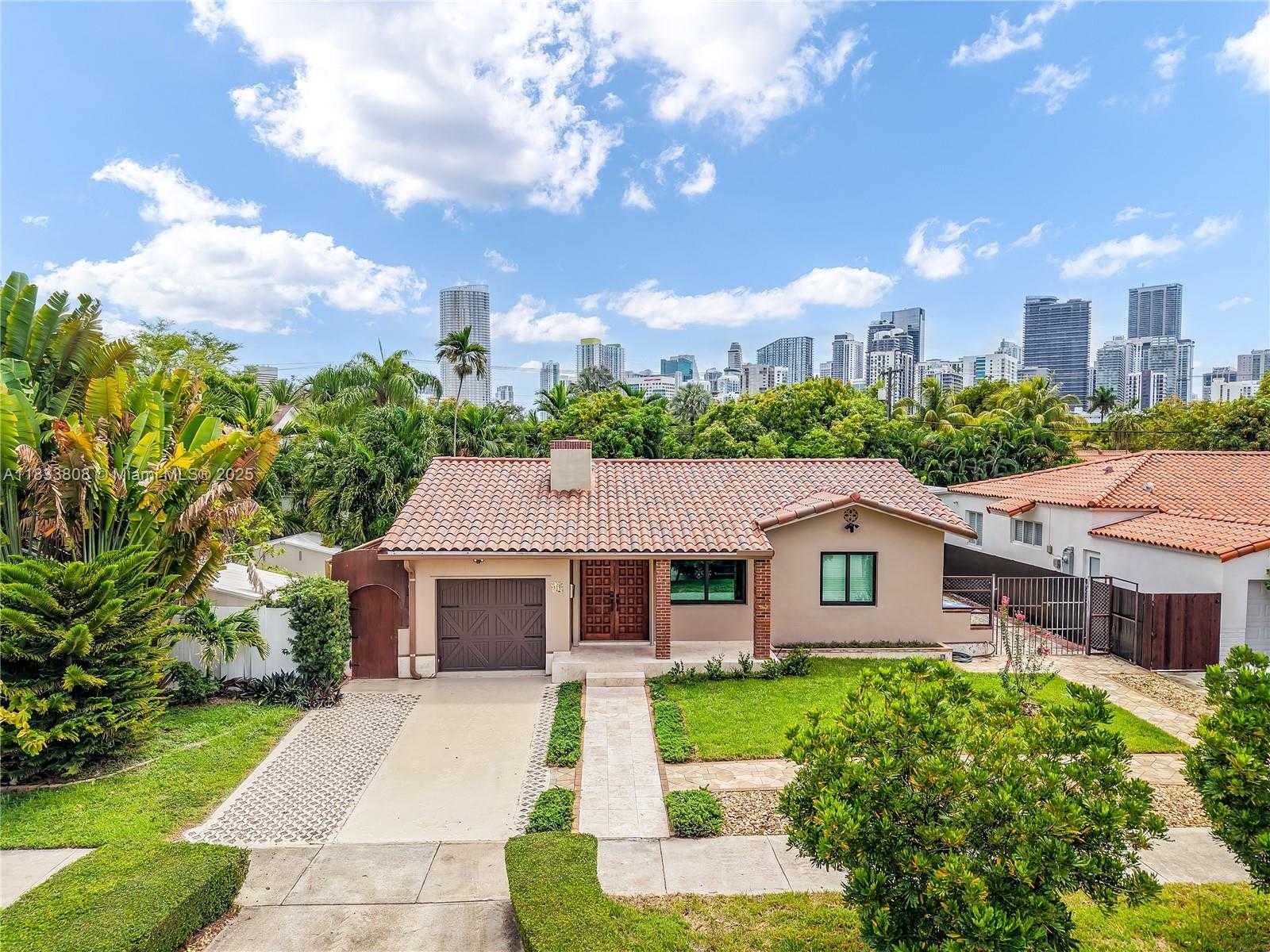 Small Image of 619 SOUTH WEST 20TH RD, Miami Number 32