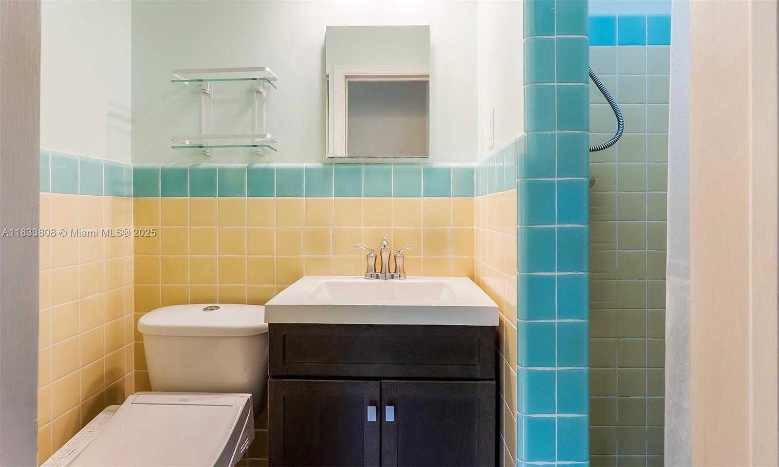 Small Image of 619 SOUTH WEST 20TH RD, Miami Number 38