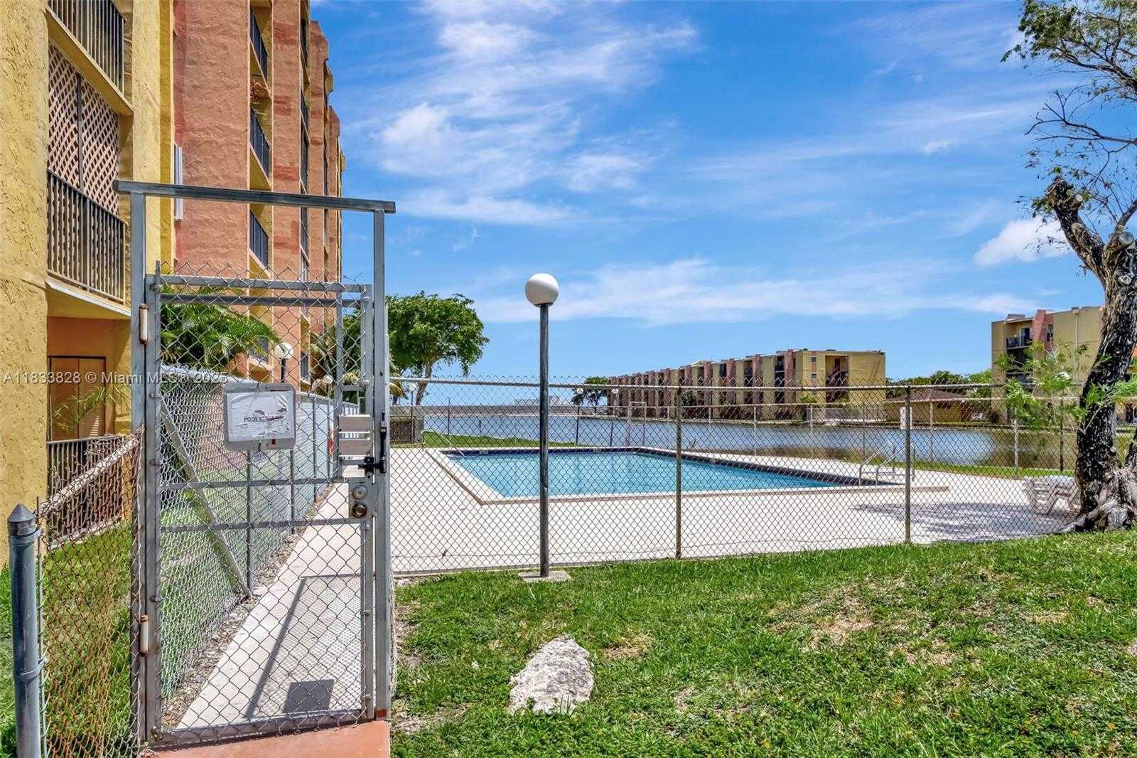 Small Image of 4801 NORTH WEST 7TH ST #506-16, Miami Number 20