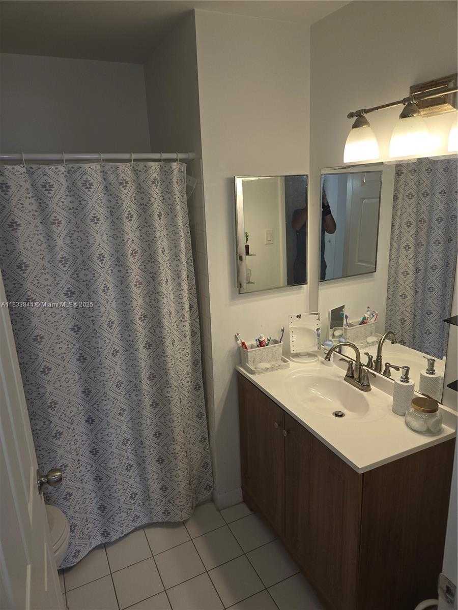 Small Image of 15330 SOUTH WEST 106TH TER #902, Miami Number 12