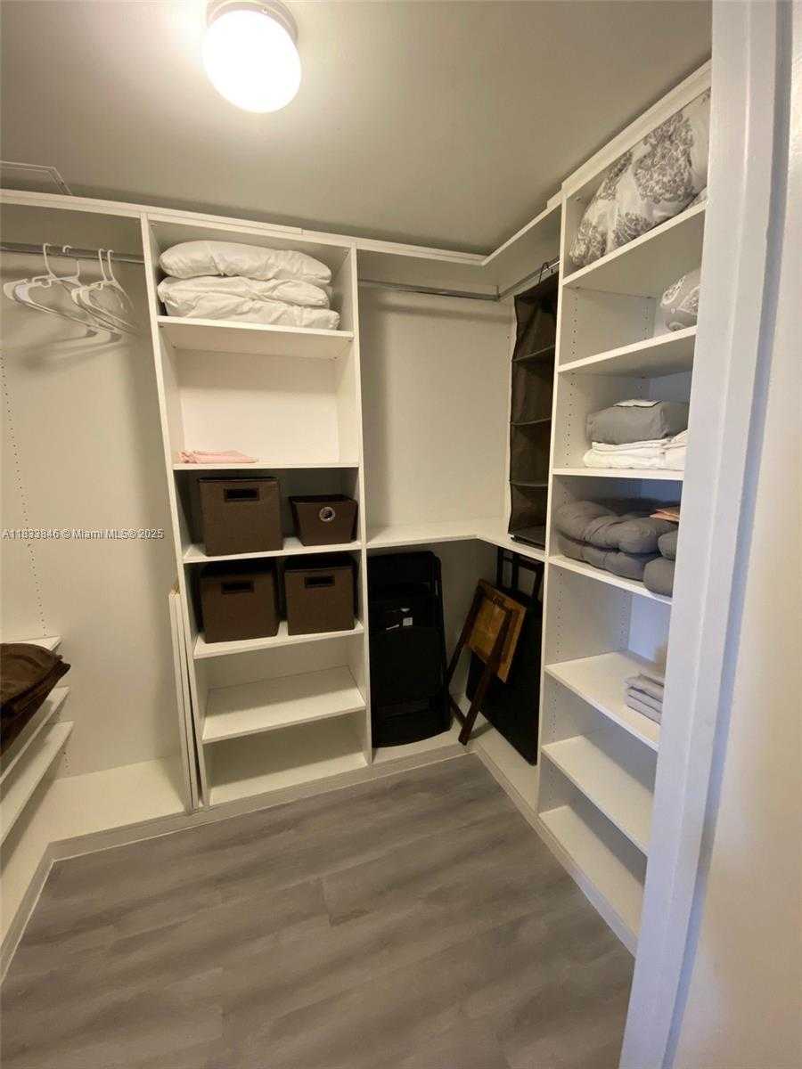 Small Image of 1850 SOUTH OCEAN DR #1409, Hallandale Beach Number 18
