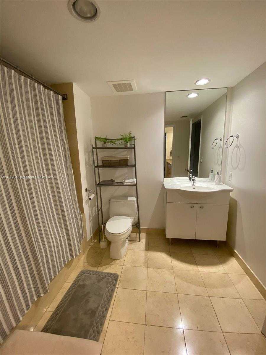 Small Image of 1850 SOUTH OCEAN DR #1409, Hallandale Beach Number 19