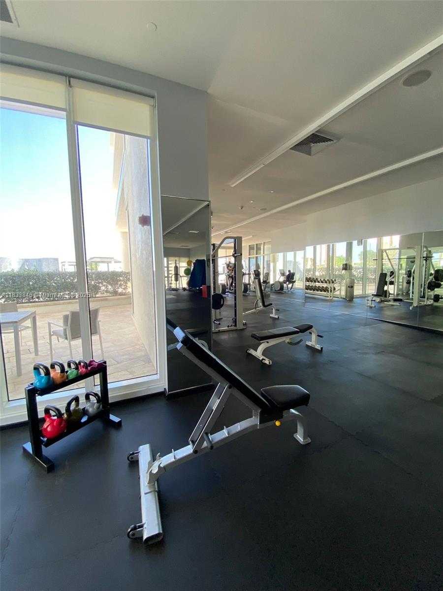 Small Image of 1850 SOUTH OCEAN DR #1409, Hallandale Beach Number 25