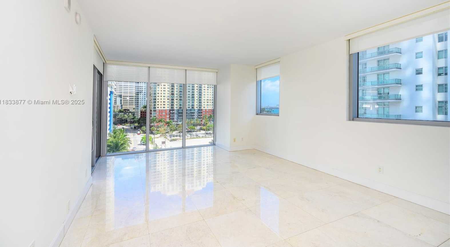 Small Image of 1300 BRICKELL BAY DR #809, Miami Number 11