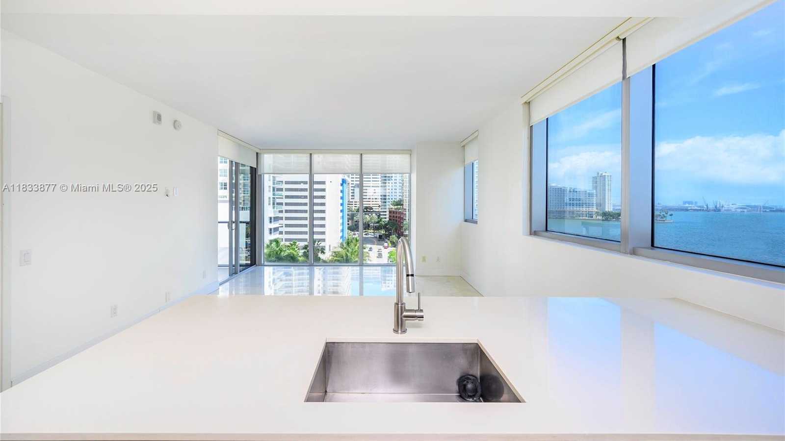 Small Image of 1300 BRICKELL BAY DR #809, Miami Number 14