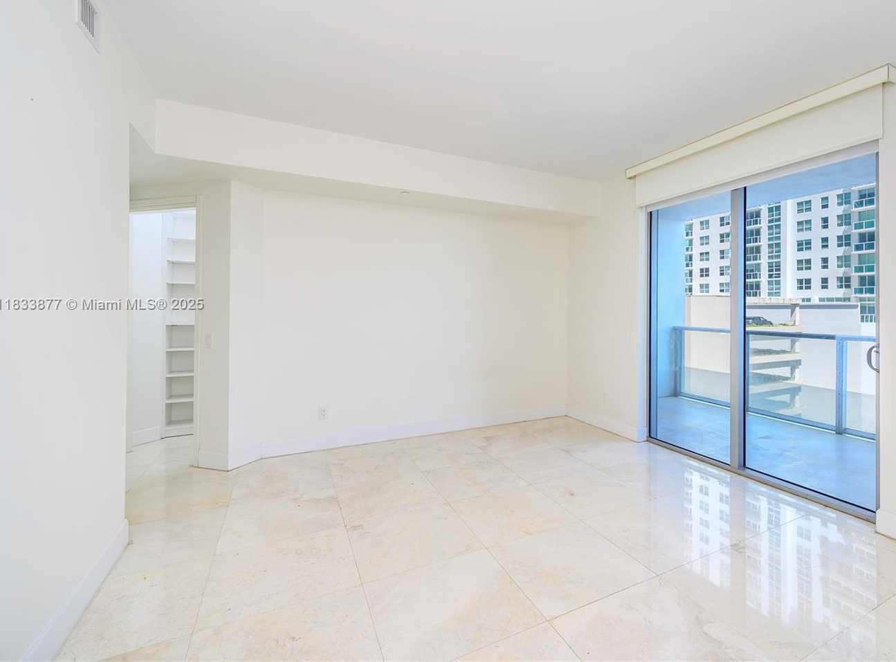 Small Image of 1300 BRICKELL BAY DR #809, Miami Number 19