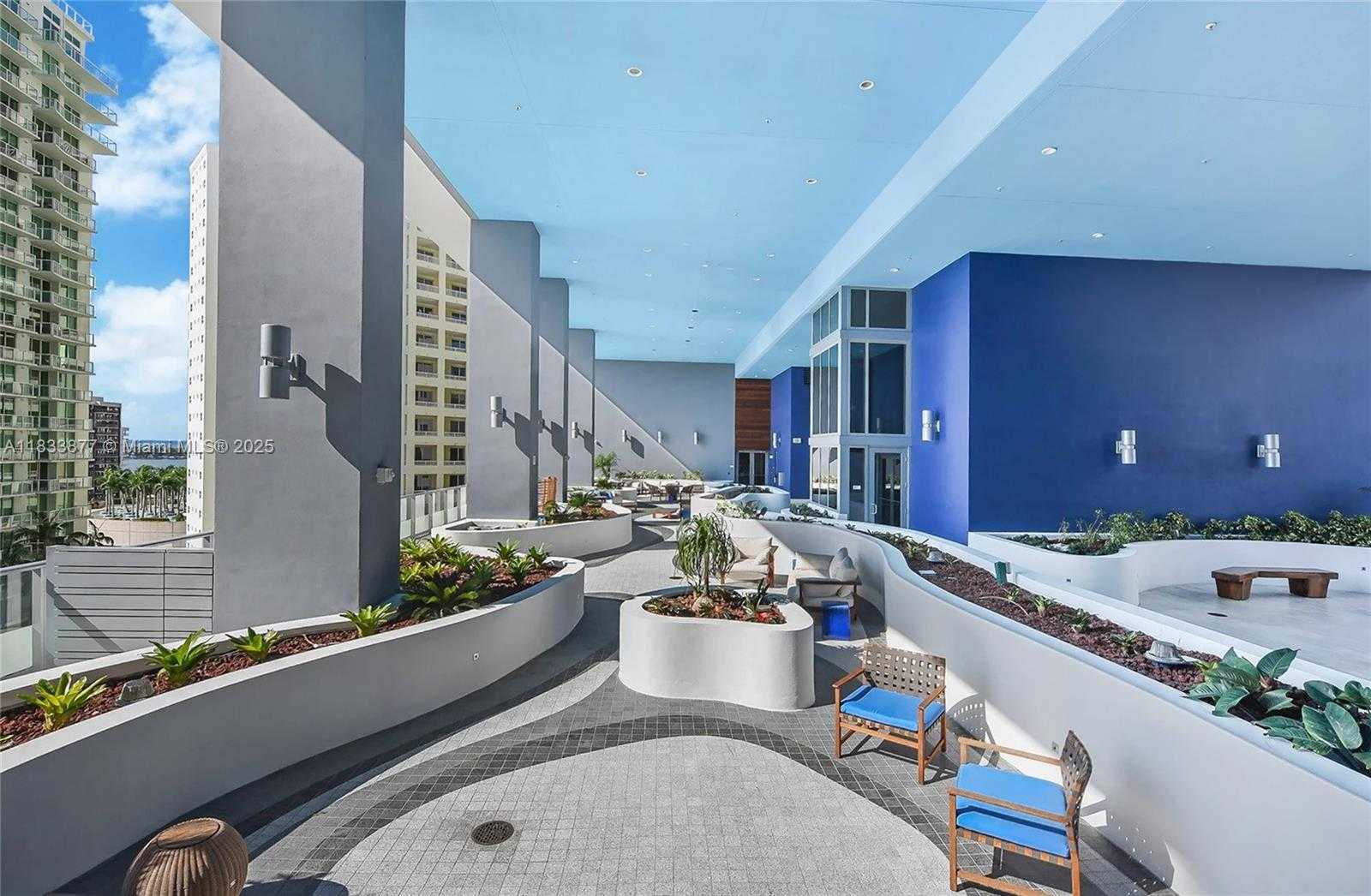 Small Image of 1300 BRICKELL BAY DR #809, Miami Number 27