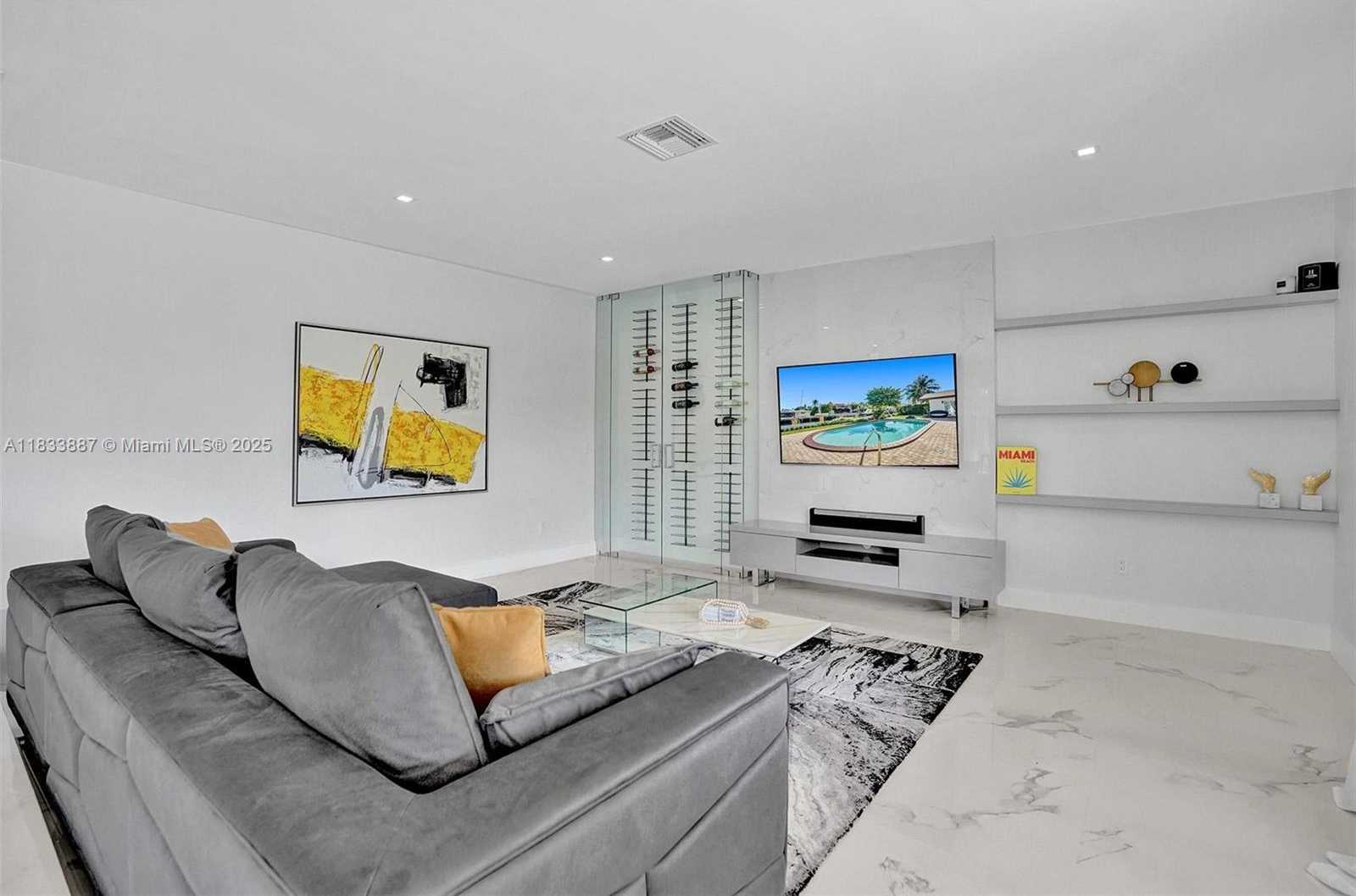 Small Image of 16433 NORTH EAST 33RD AVE, North Miami Beach Number 13