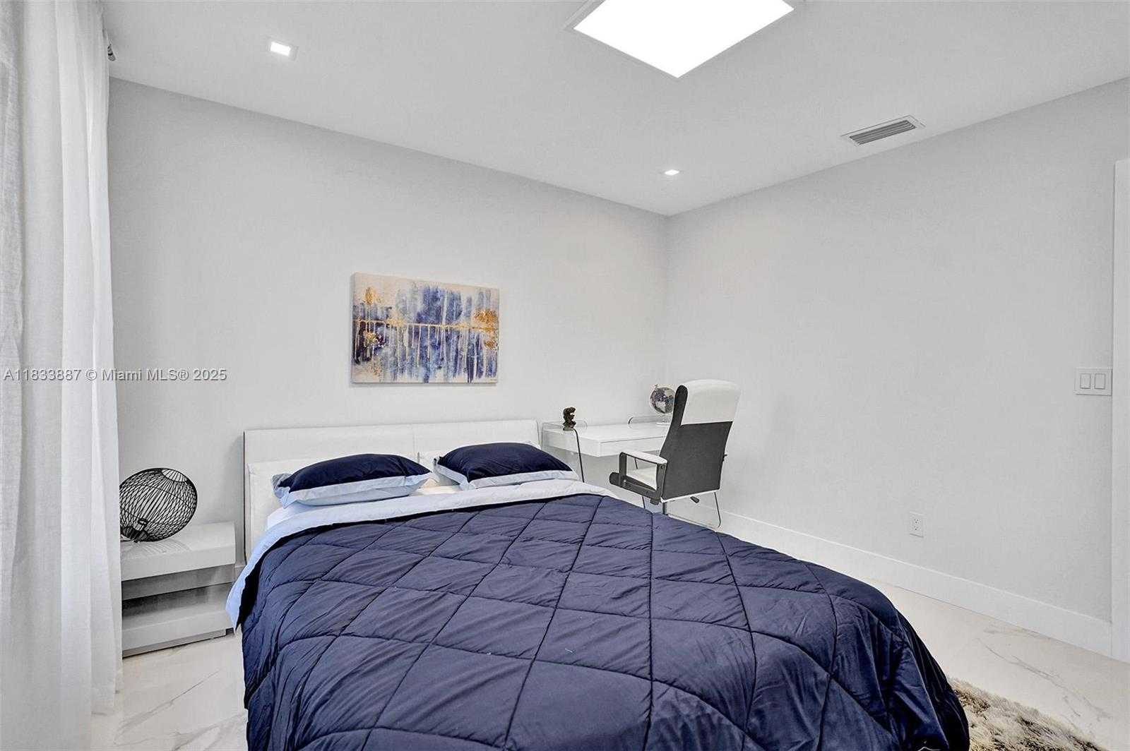 Small Image of 16433 NORTH EAST 33RD AVE, North Miami Beach Number 31