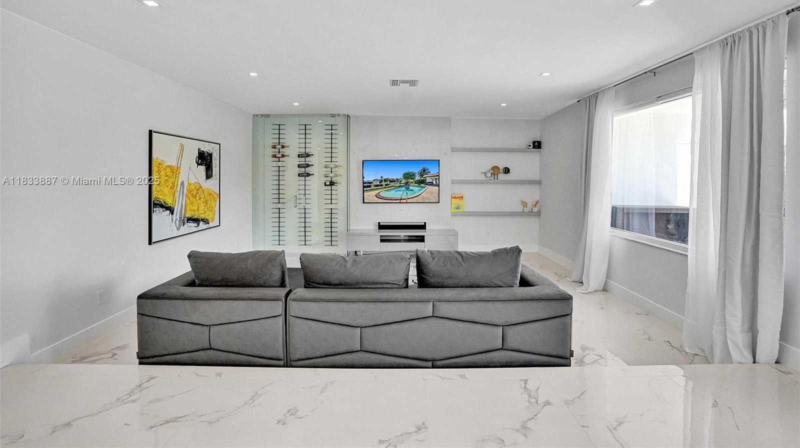Small Image of 16433 NORTH EAST 33RD AVE, North Miami Beach Number 8