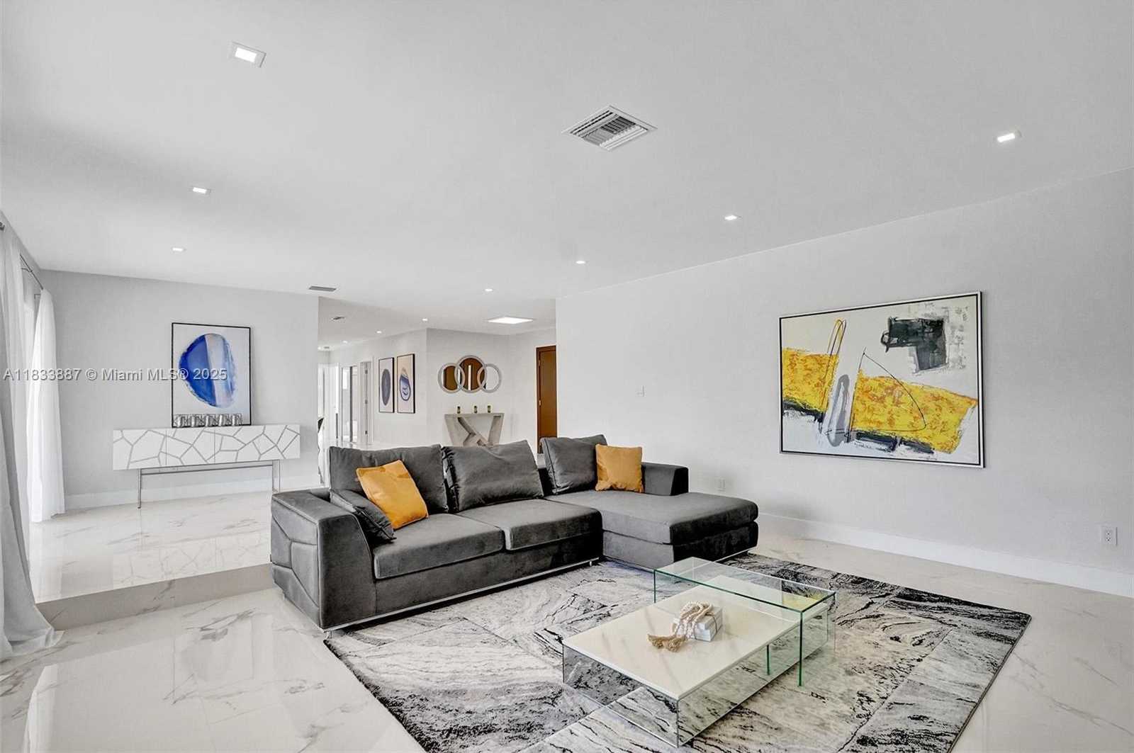 Small Image of 16433 NORTH EAST 33RD AVE, North Miami Beach Number 9