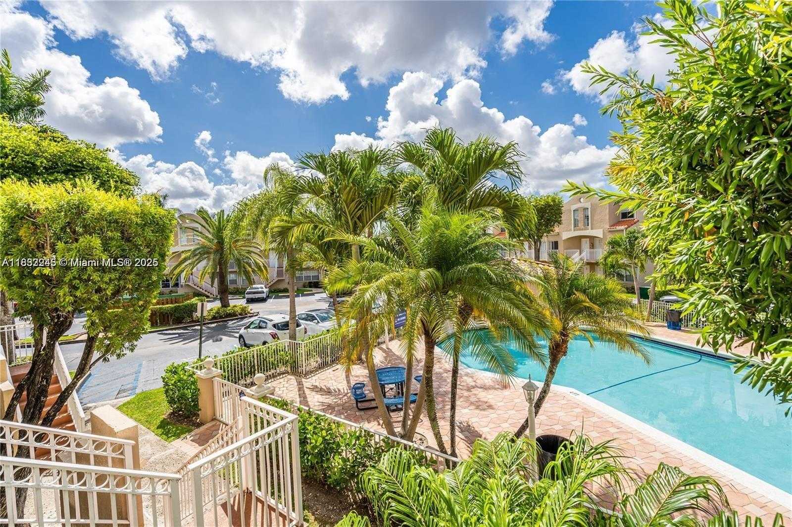Small Image of Miami Number 6