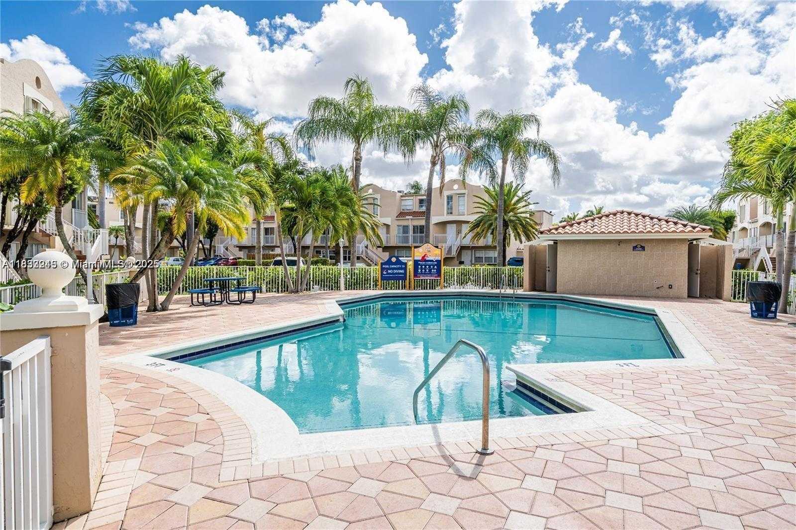 Small Image of Miami Number 7