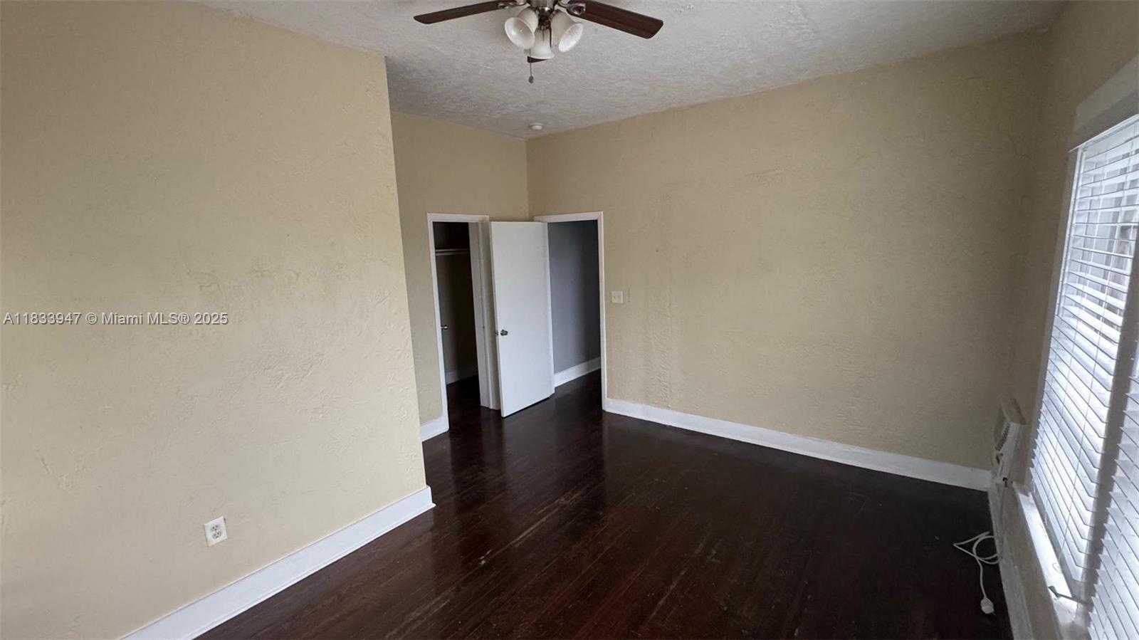 Small Image of 1849 DEWEY ST #1-4, Hollywood Number 16