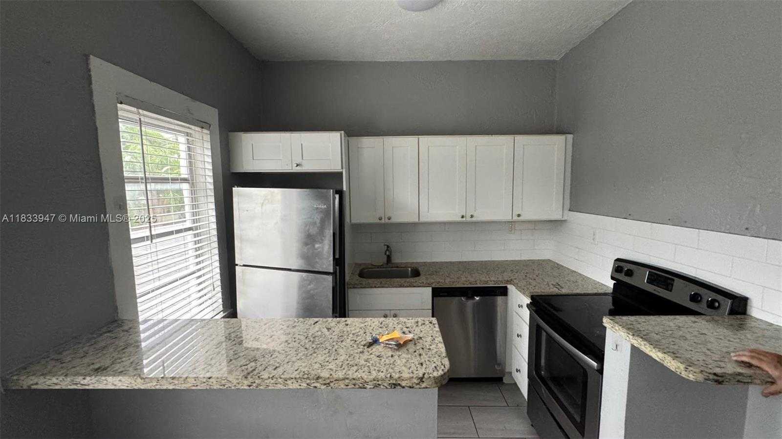 Small Image of 1849 DEWEY ST #1-4, Hollywood Number 6