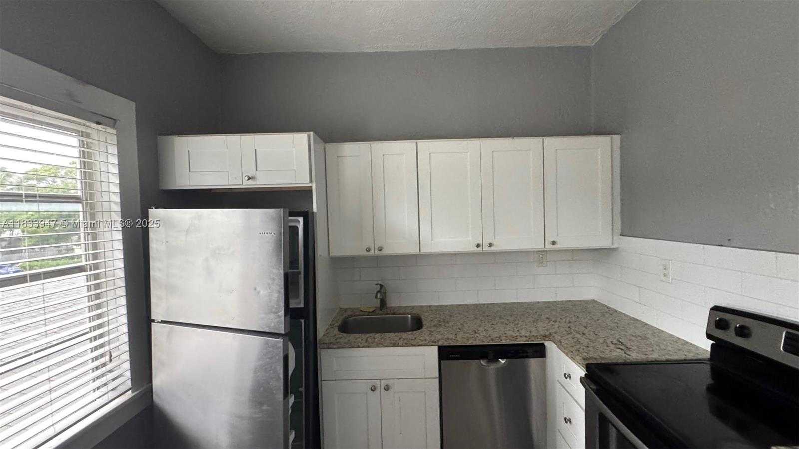 Small Image of 1849 DEWEY ST #1-4, Hollywood Number 9