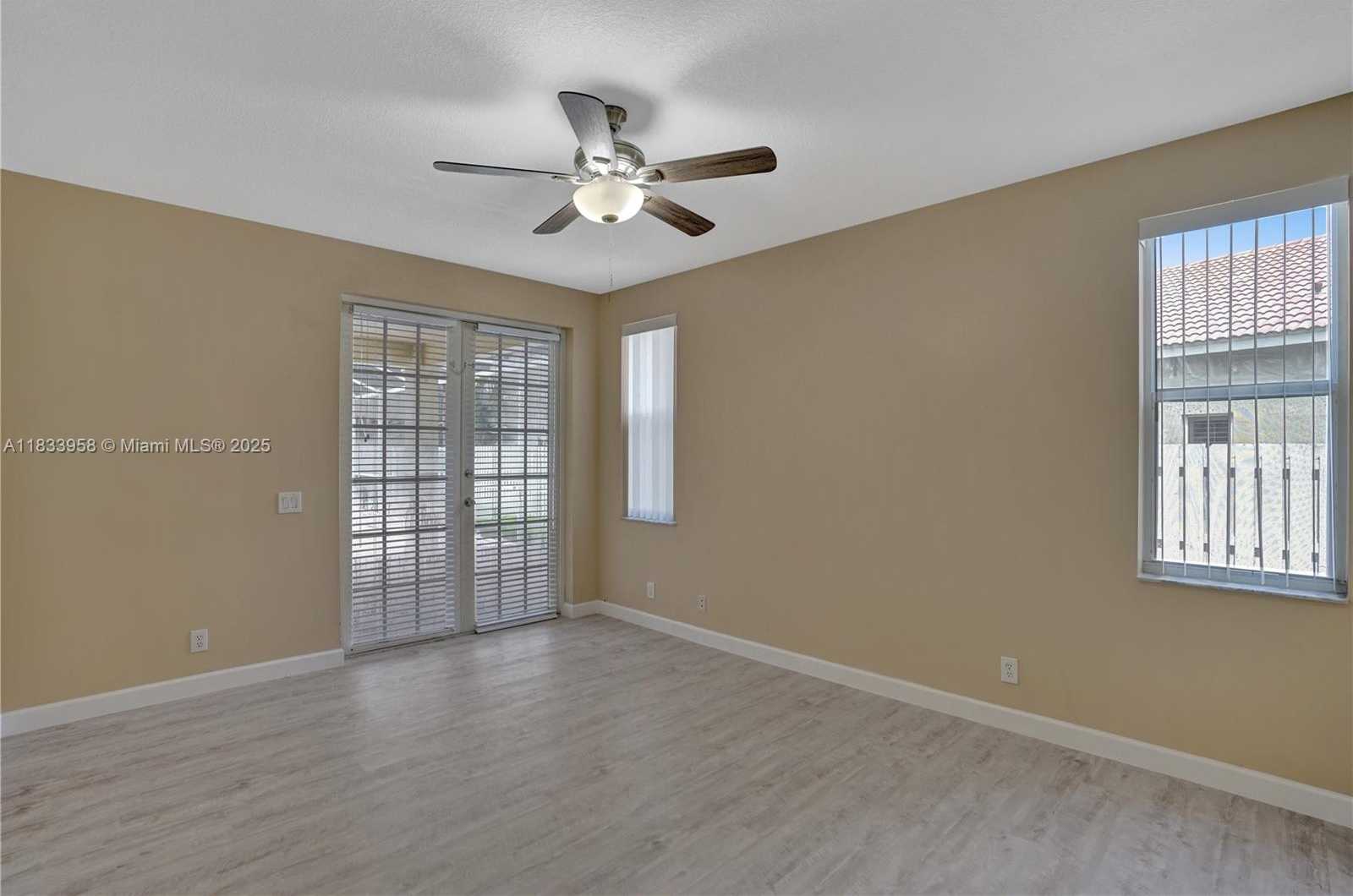 Small Image of 797 CHIMNEY ROCK RD #797, Weston Number 43