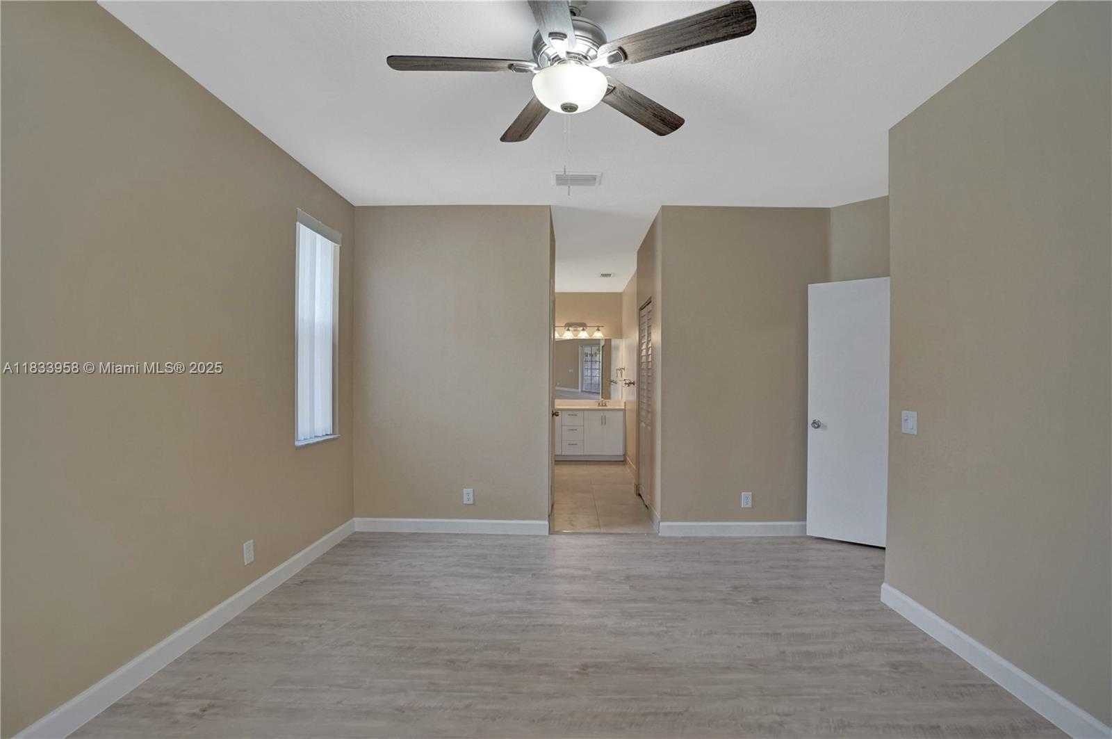 Small Image of 797 CHIMNEY ROCK RD #797, Weston Number 44