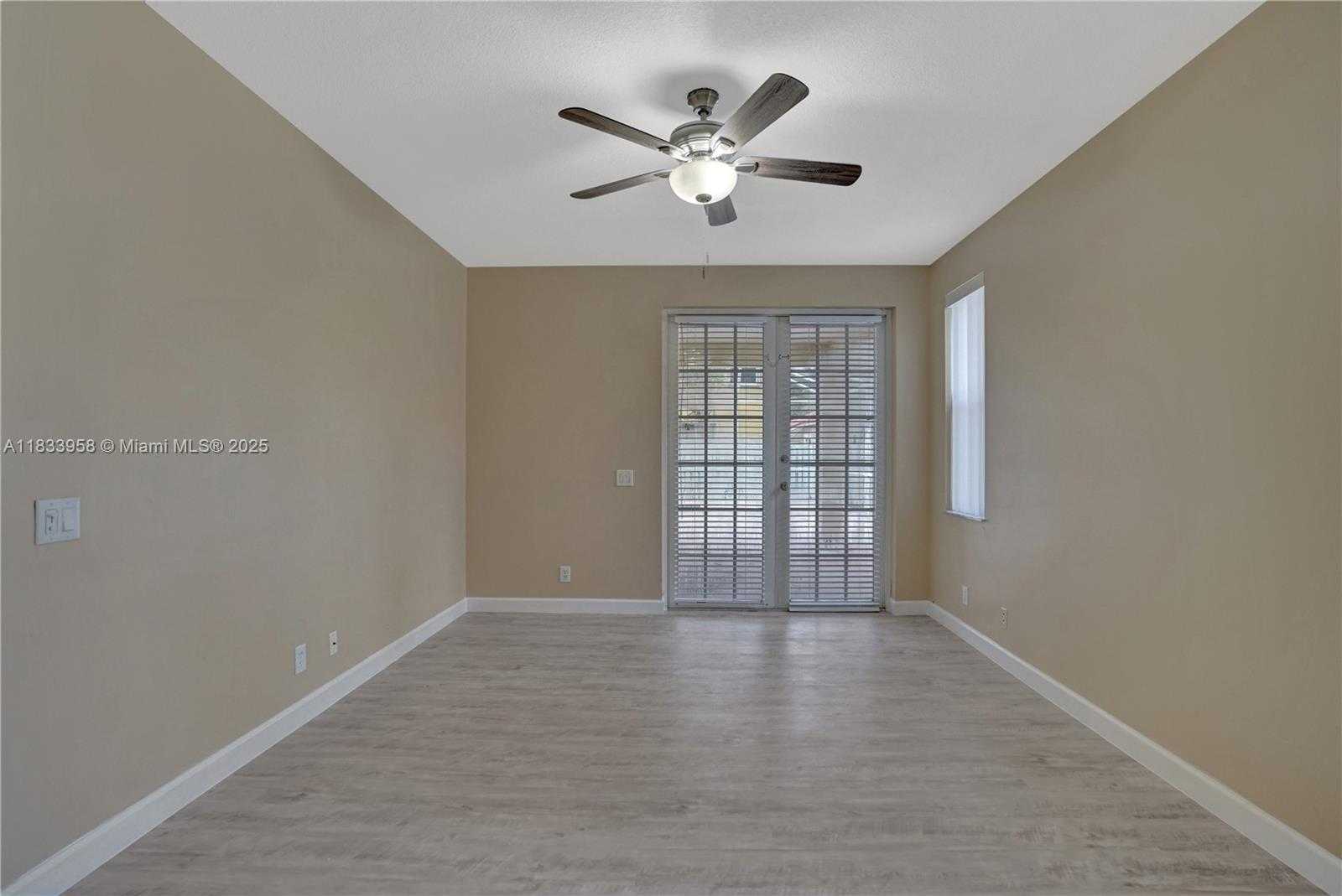 Small Image of 797 CHIMNEY ROCK RD #797, Weston Number 46