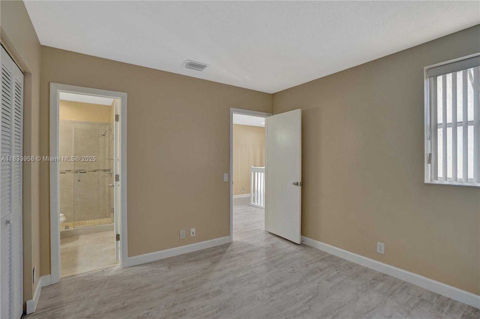 Small Image of 797 CHIMNEY ROCK RD #797, Weston Number 54