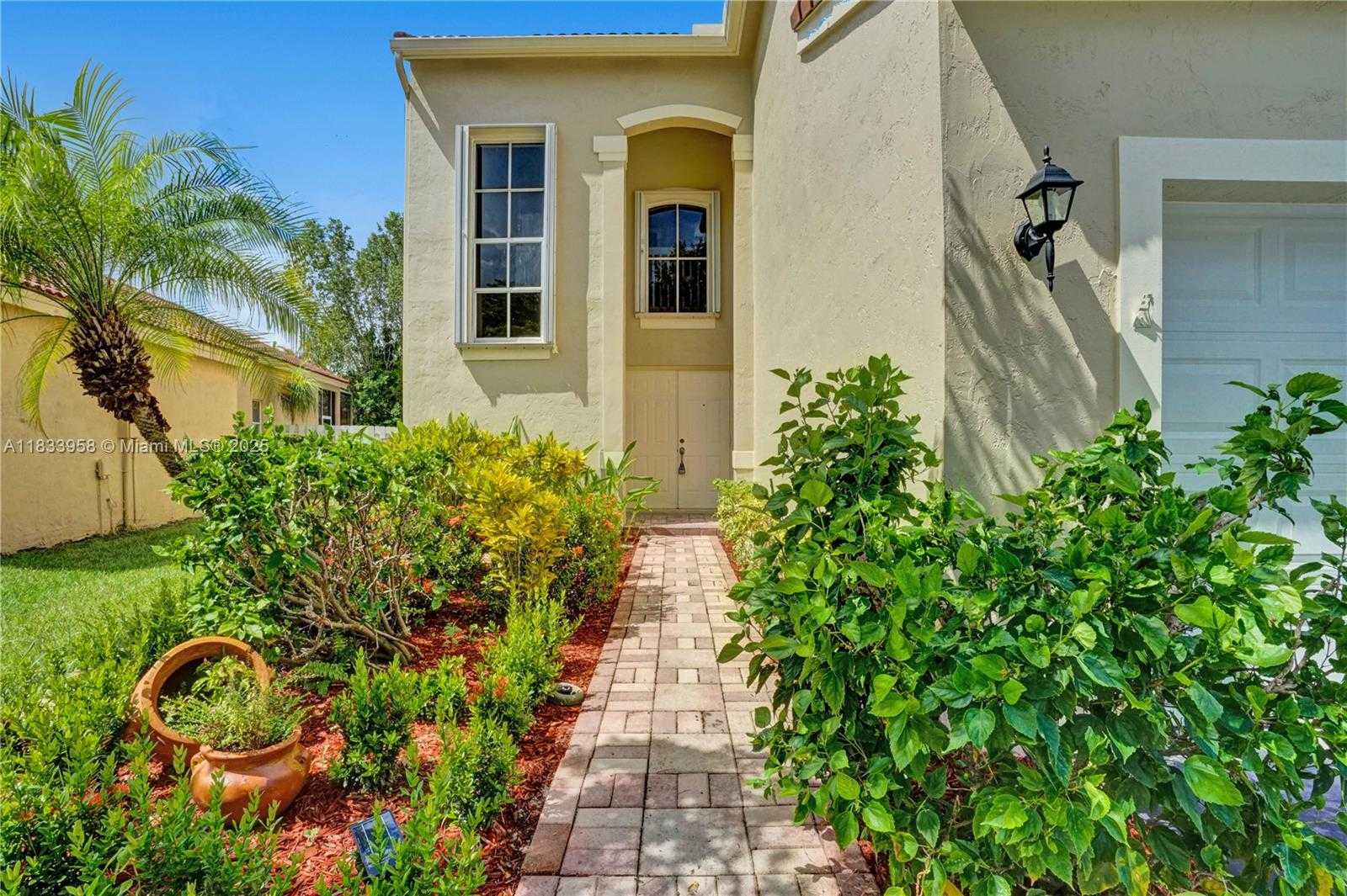 Small Image of 797 CHIMNEY ROCK RD #797, Weston Number 6