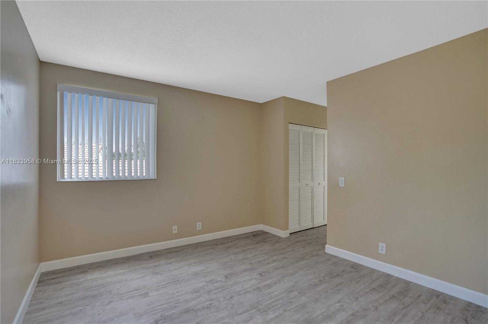 Small Image of 797 CHIMNEY ROCK RD #797, Weston Number 64