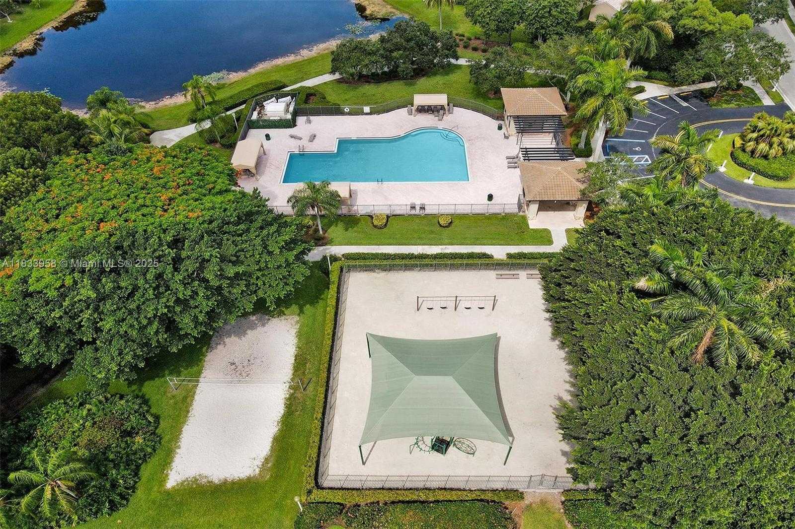Small Image of 797 CHIMNEY ROCK RD #797, Weston Number 67