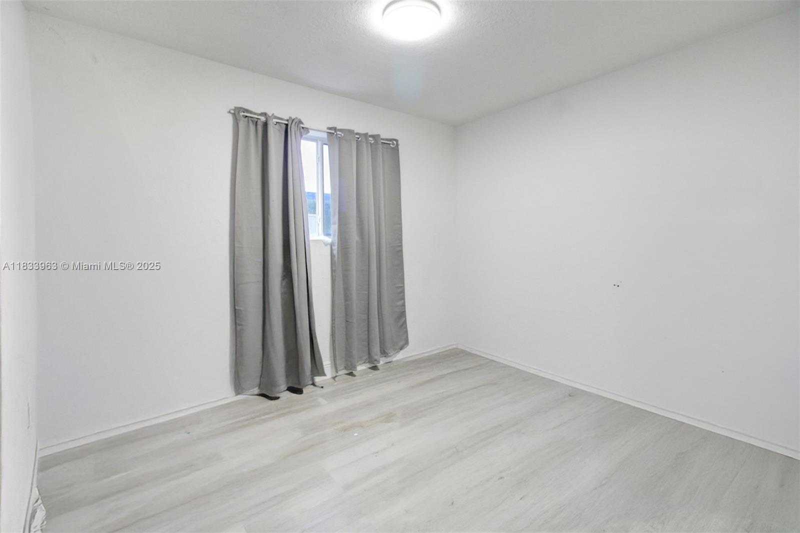 Small Image of 5510 NORTH WEST 30TH AVE, Miami Number 10