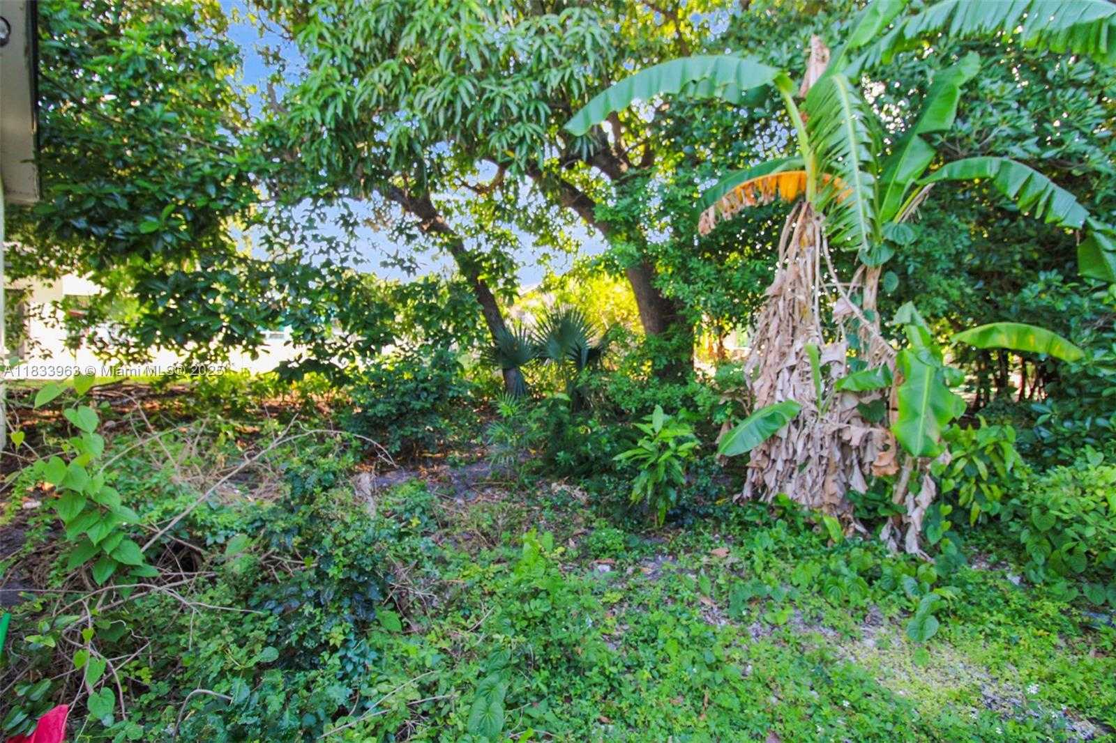 Small Image of 5510 NORTH WEST 30TH AVE, Miami Number 13