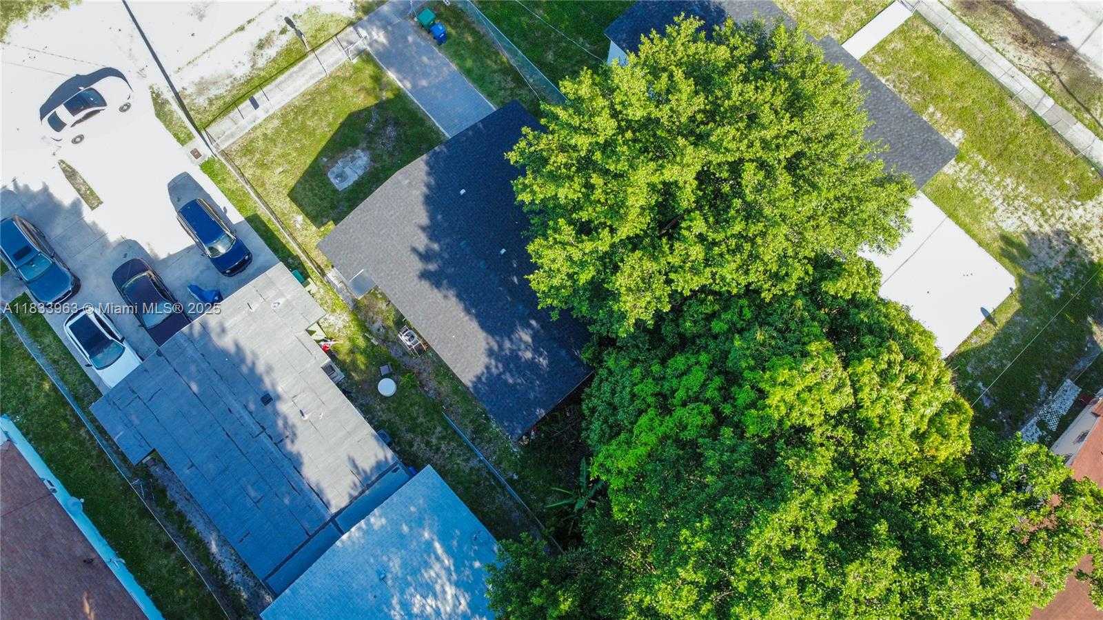 Small Image of 5510 NORTH WEST 30TH AVE, Miami Number 18