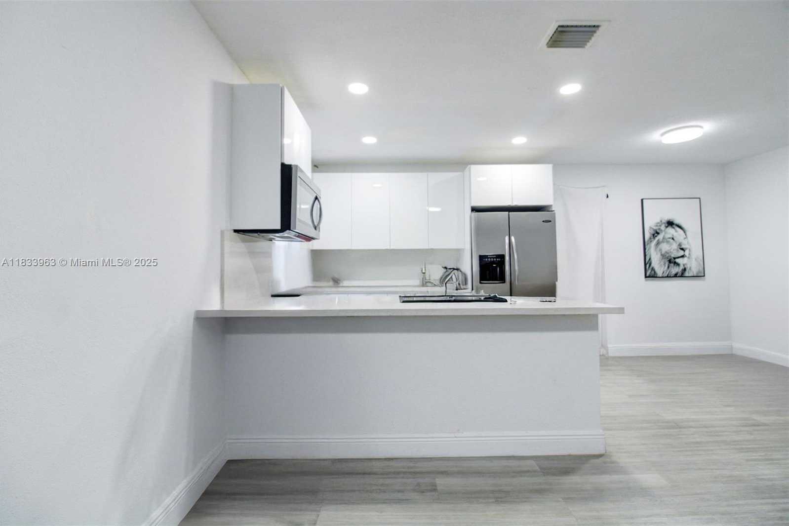 Small Image of 5510 NORTH WEST 30TH AVE, Miami Number 3