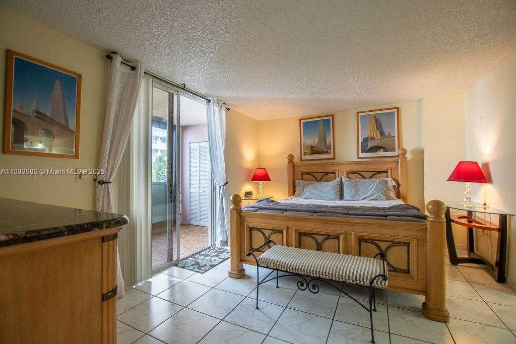 Small Image of 1621 COLLINS AVE #707, Miami Beach Number 19
