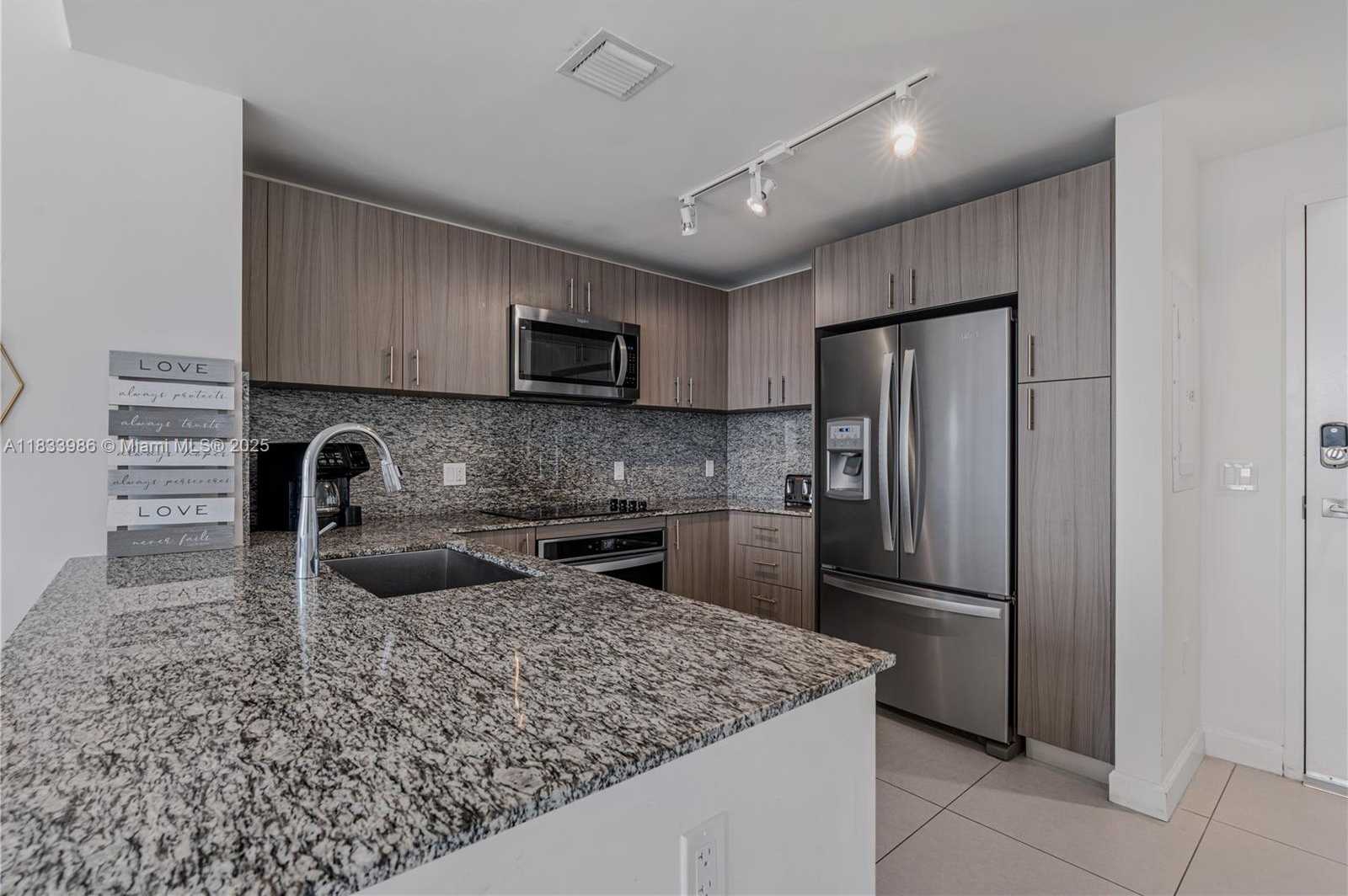 Small Image of 5350 NORTH WEST 84TH AVE #1807, Doral Number 12