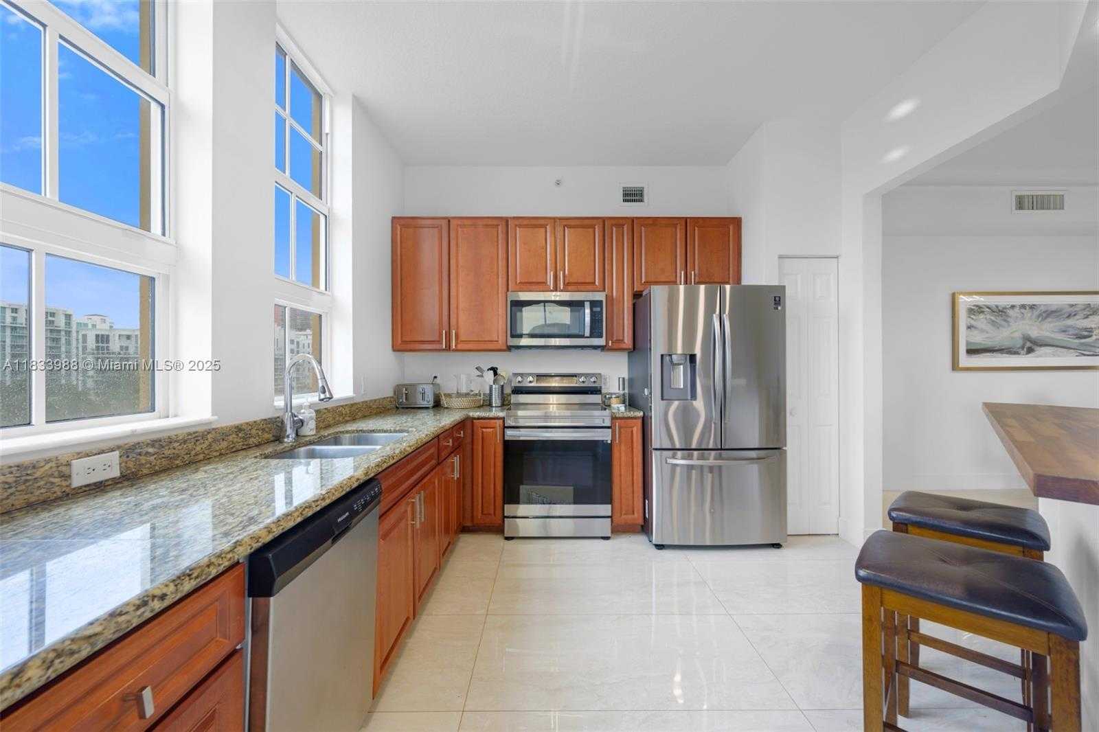Small Image of 3001 NORTH EAST 185TH ST #613, Aventura Number 13