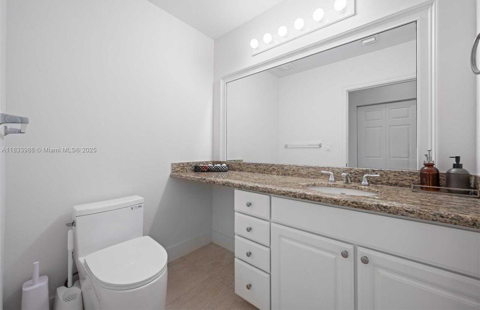 Small Image of 3001 NORTH EAST 185TH ST #613, Aventura Number 23