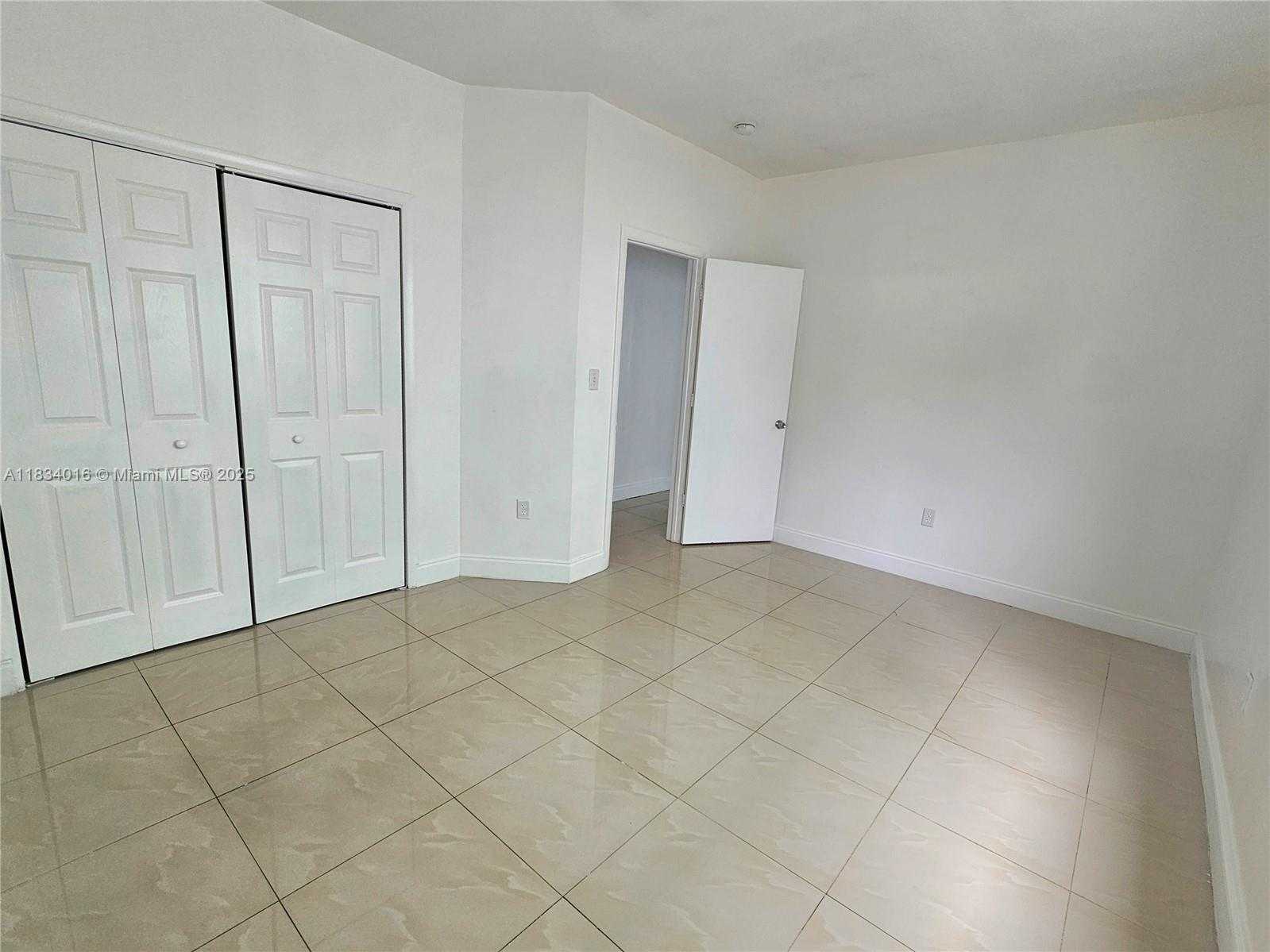 Small Image of 977 SOUTH WEST 5TH ST #1, Miami Number 9