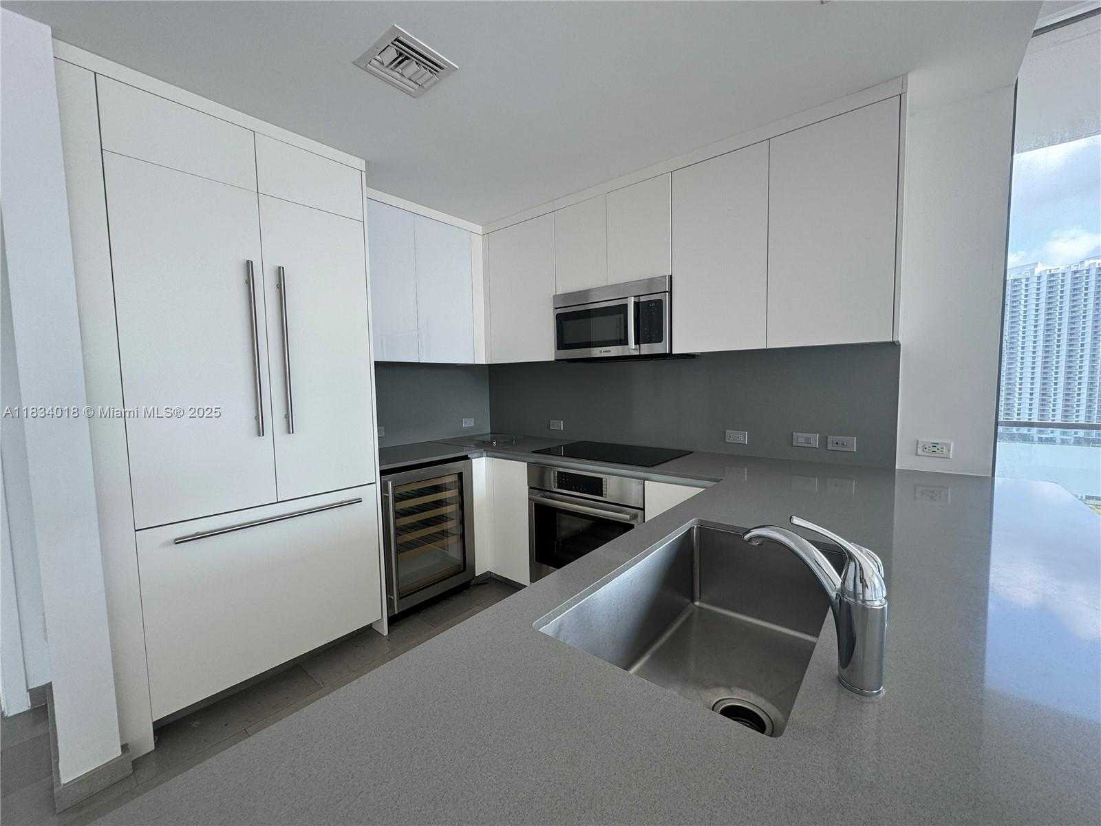 Small Image of 88 SOUTH WEST 7TH ST #1711, Miami Number 20
