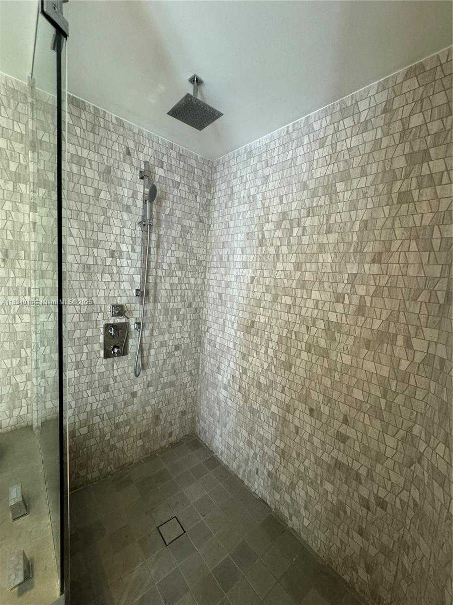 Small Image of 88 SOUTH WEST 7TH ST #1711, Miami Number 30