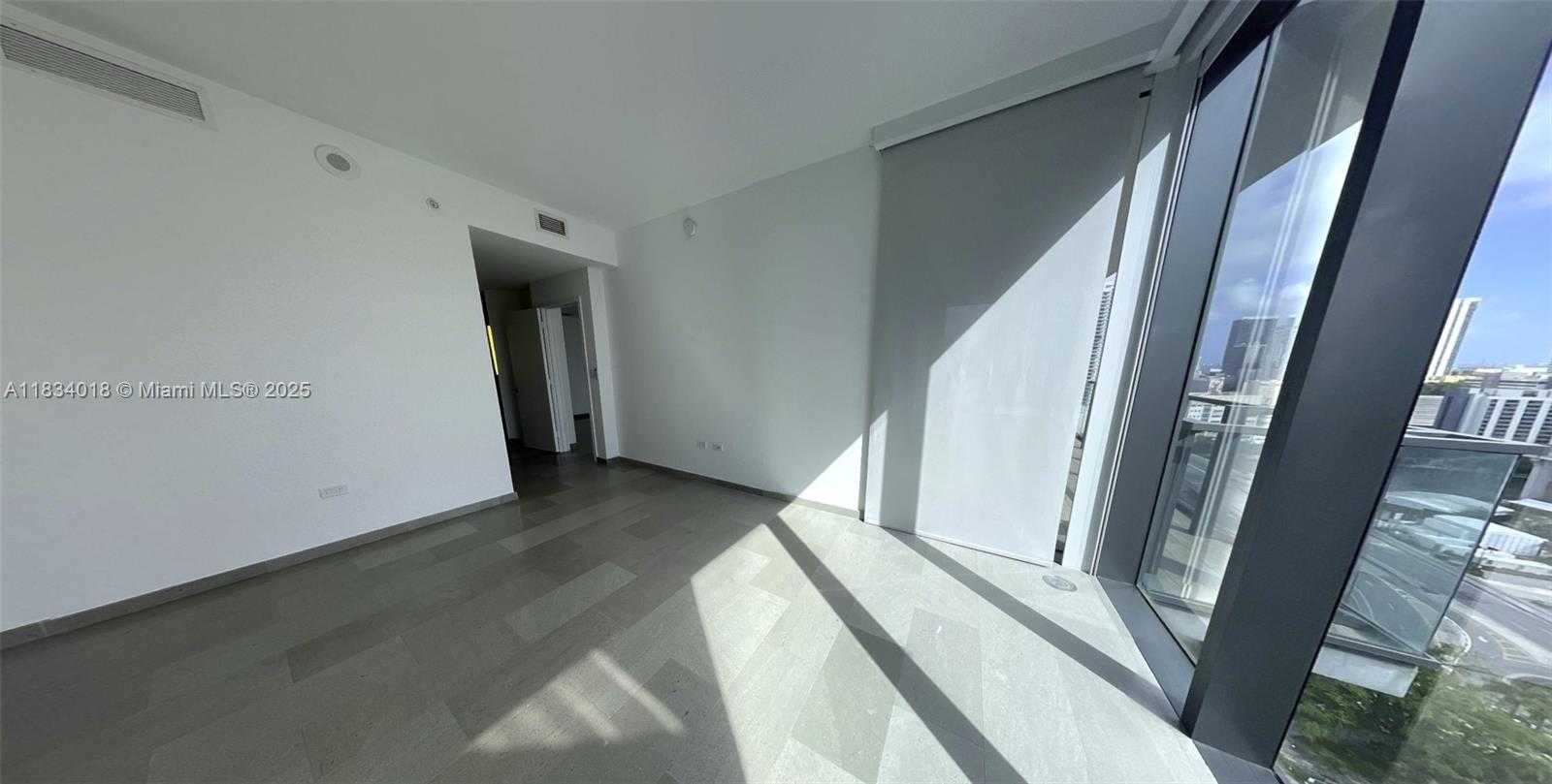 Small Image of 88 SOUTH WEST 7TH ST #1711, Miami Number 38