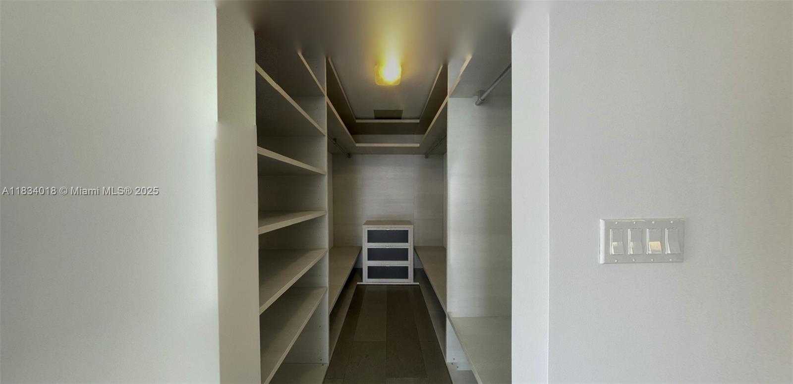 Small Image of 88 SOUTH WEST 7TH ST #1711, Miami Number 40