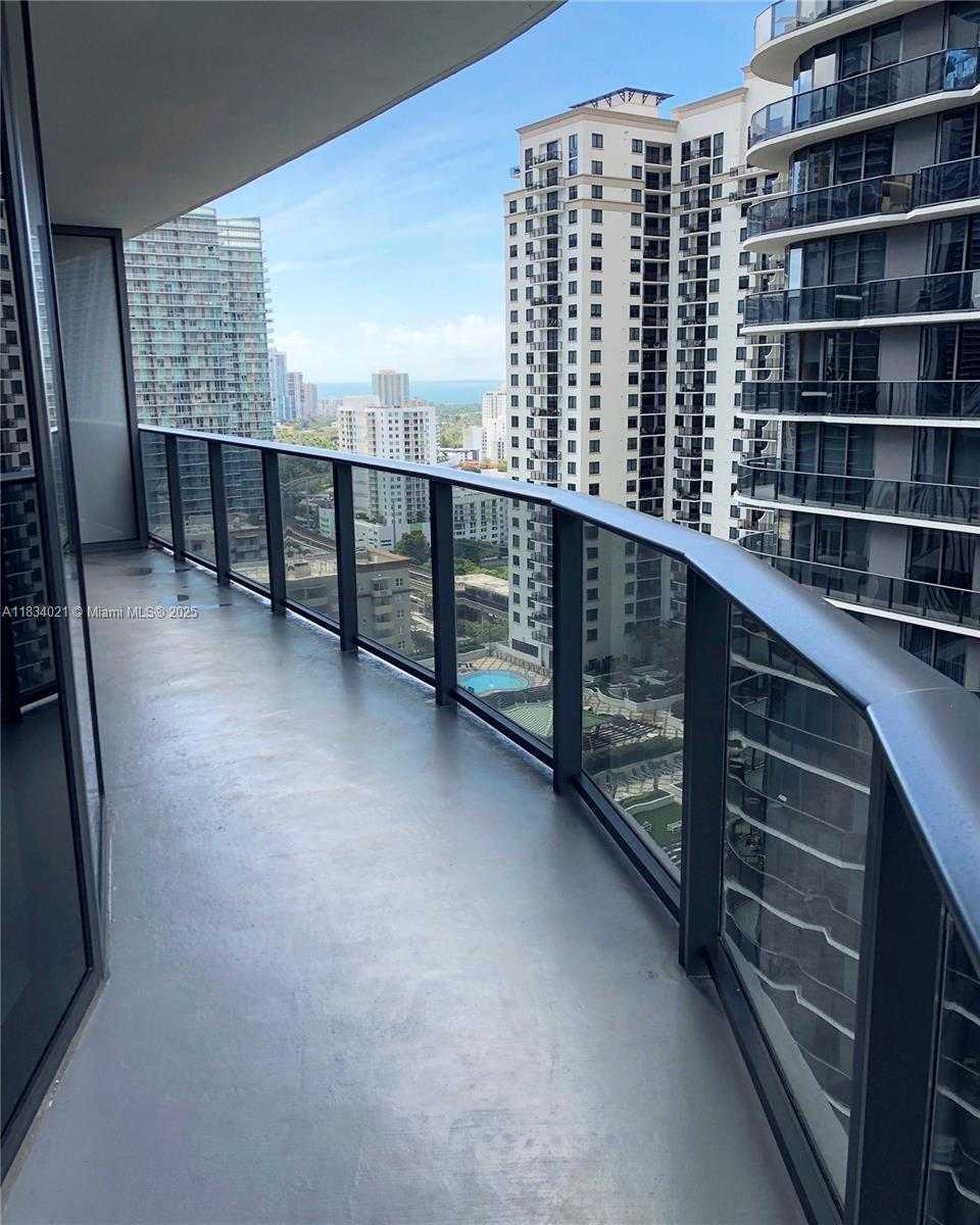 Small Image of Miami Number 18