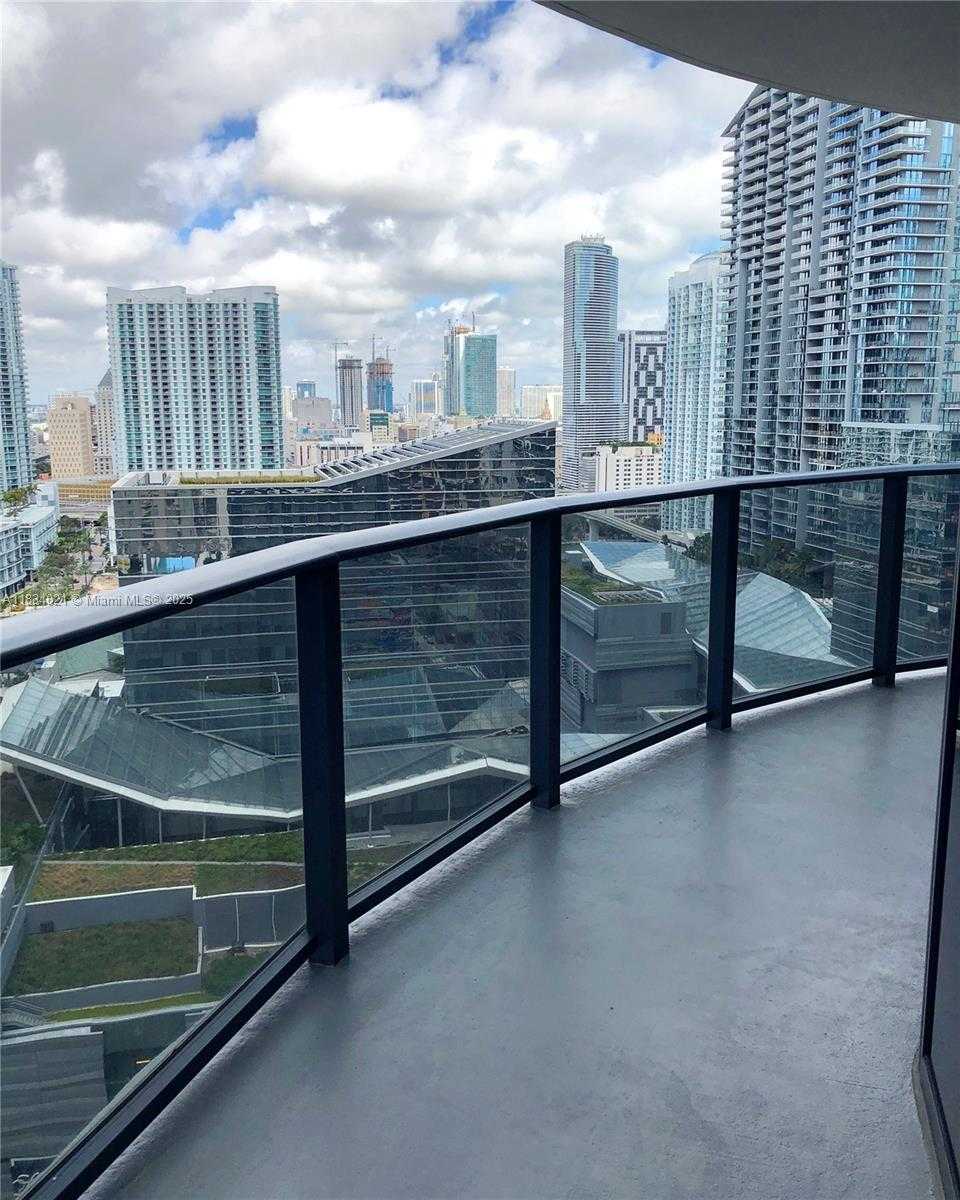 Small Image of Miami Number 19