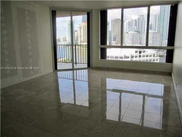 Small Image of 520 BRICKELL KEY DR #A1519, Miami Number 2