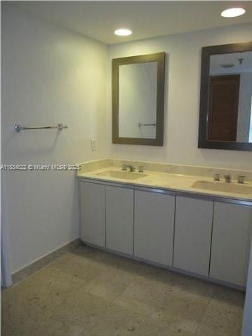 Small Image of 520 BRICKELL KEY DR #A1519, Miami Number 6