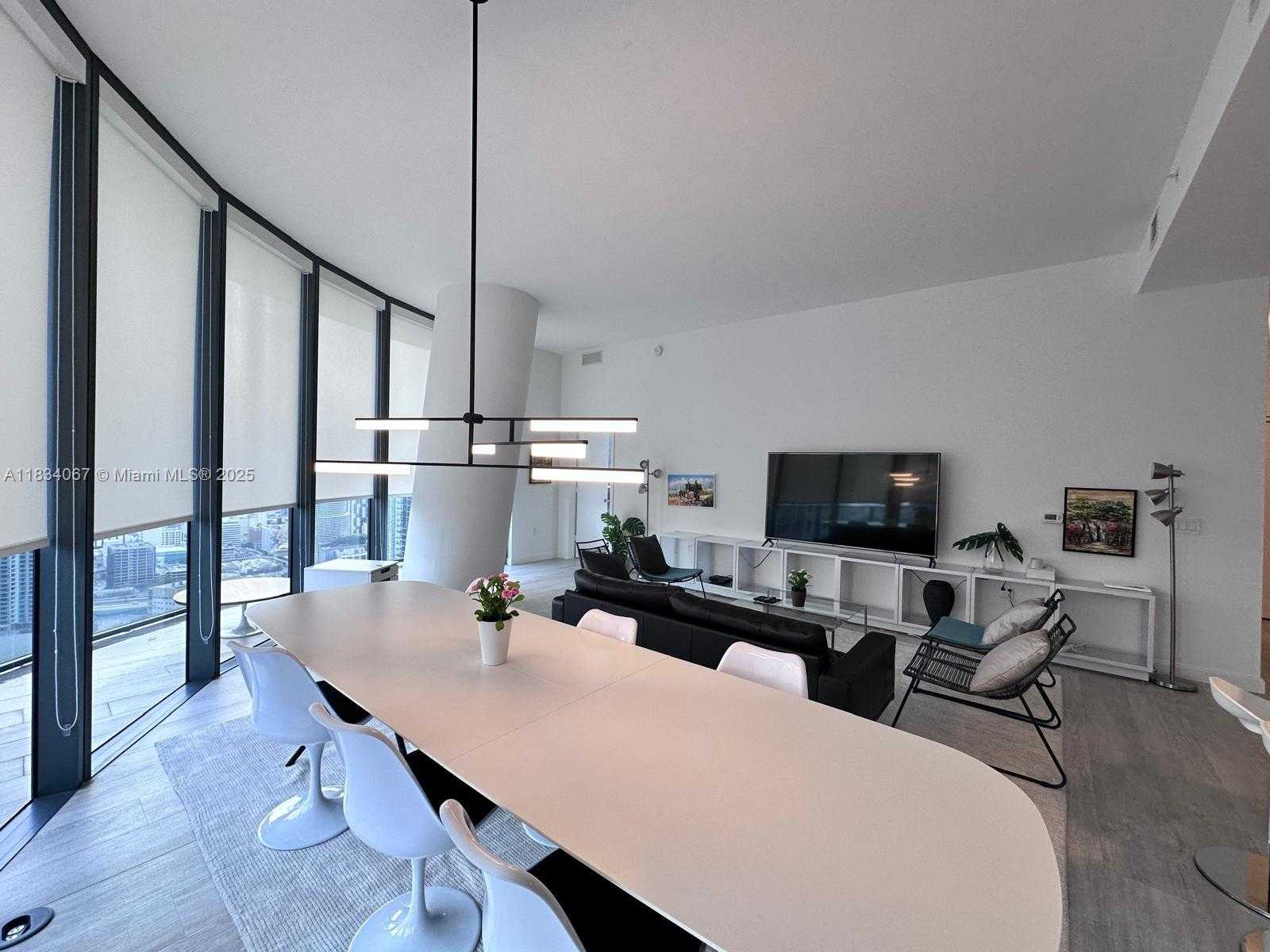 Small Image of 45 SOUTH WEST 9TH ST #4508, Miami Number 17