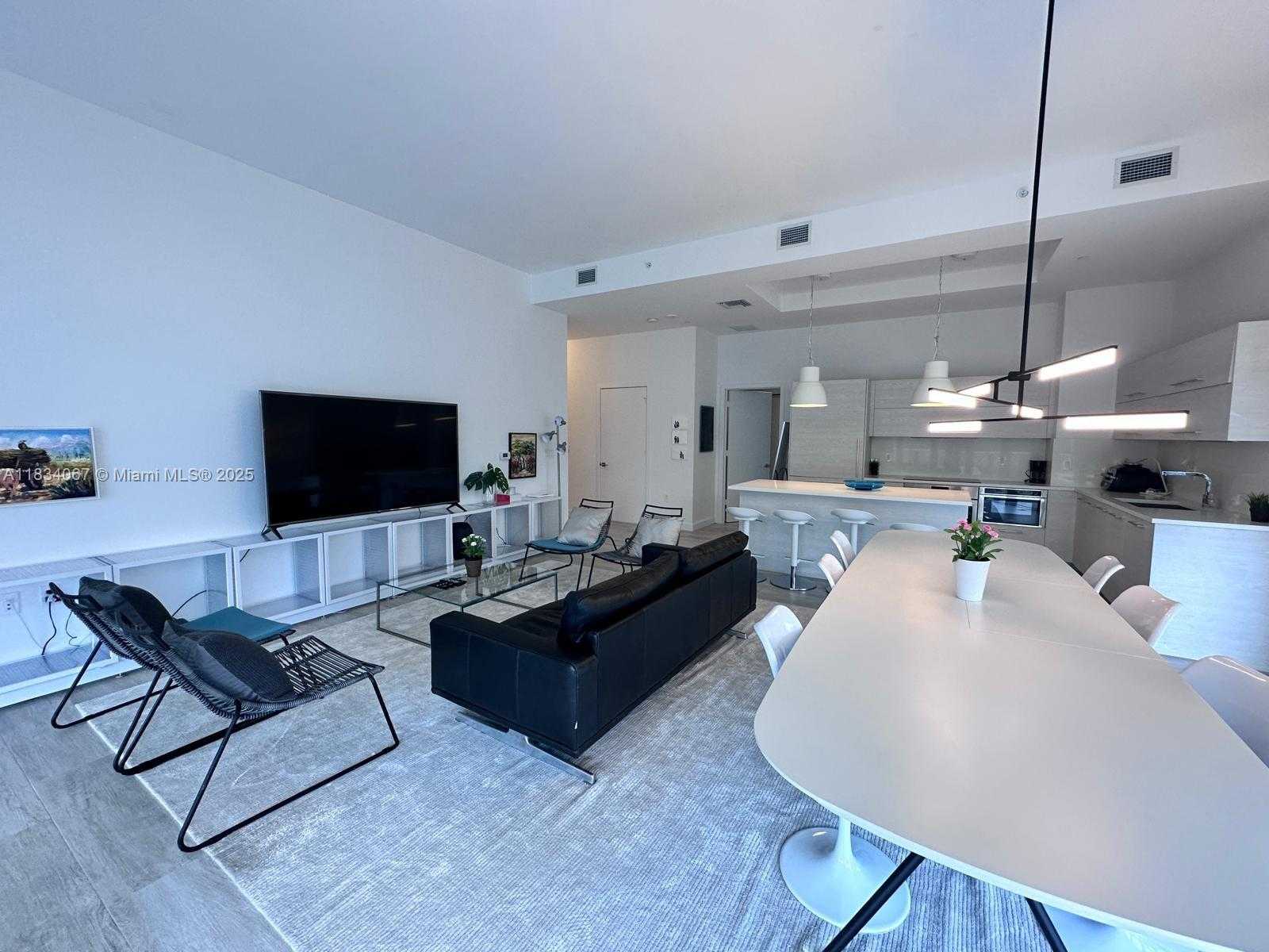 Small Image of 45 SOUTH WEST 9TH ST #4508, Miami Number 2