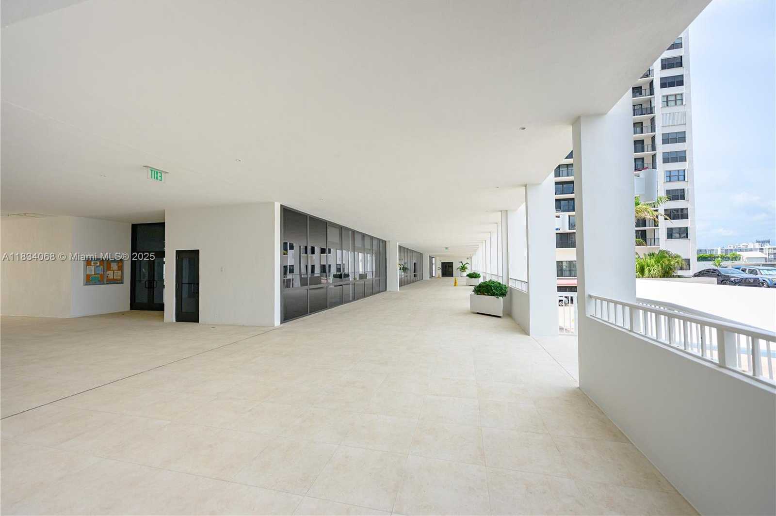 Small Image of 2201 SOUTH OCEAN DR #2202, Hollywood Number 32